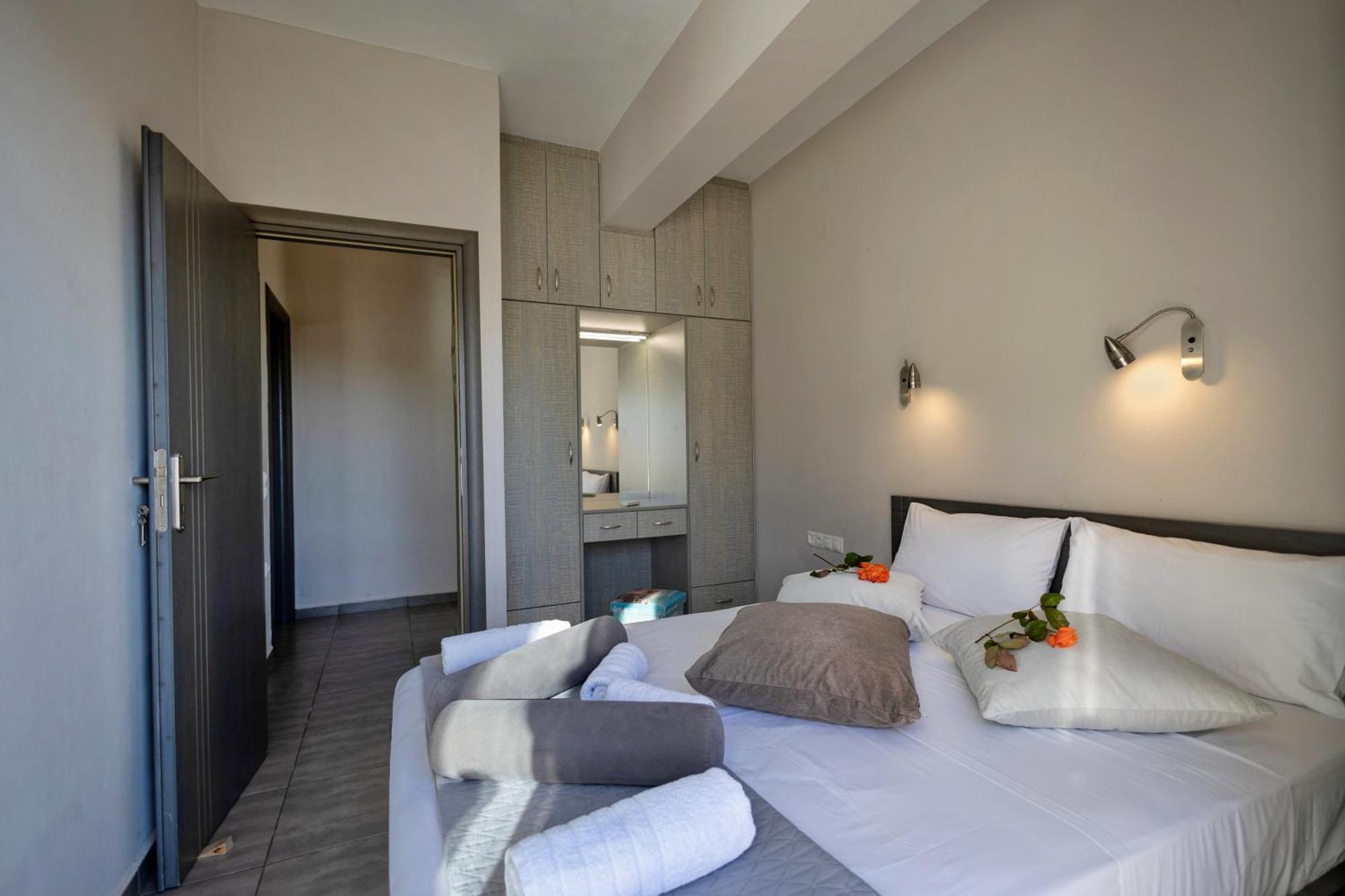 Akrotiri Panorama- Luxury Rental Apartments With Sea View Ροδάκινο Εξωτερικό φωτογραφία